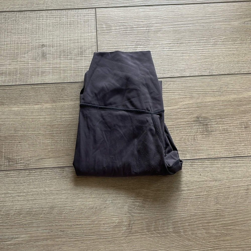dark purple leggings